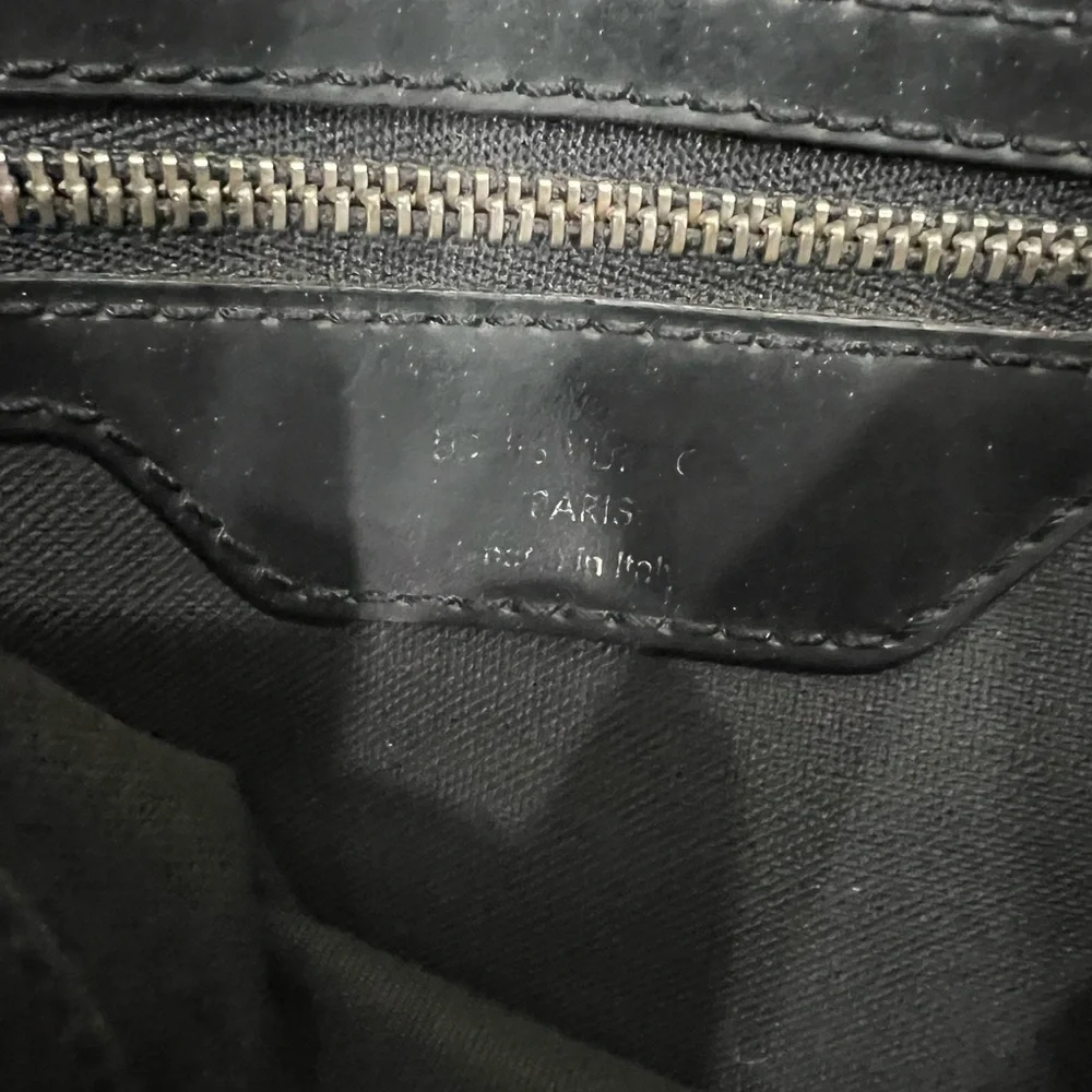 Louis Vuitton Viktor Messenger Bag Taiga